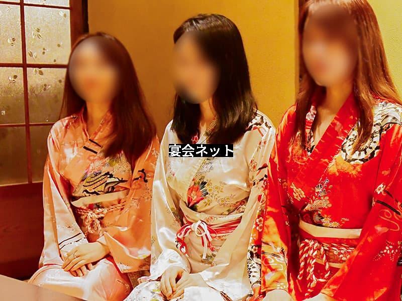 箱根湯本の美人ピンクコンパニオンたち
