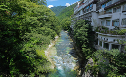 水上温泉