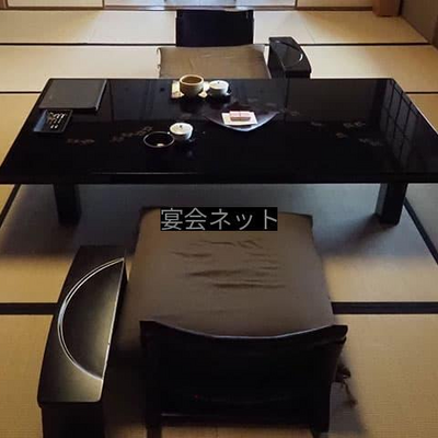 和室12畳の部屋
