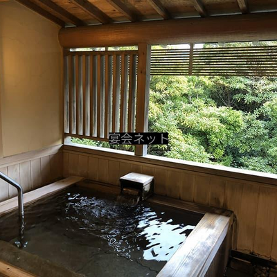 ヒノキの温泉