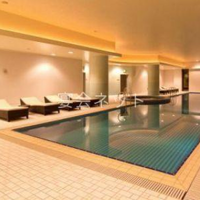 室内プール - サザンビーチホテル＆リゾート沖縄