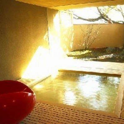 客室露天風呂 - 庭園の宿 石亭