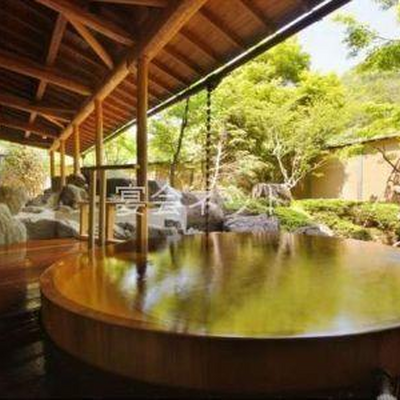 ひのき樽風呂 - ホテル華の湯