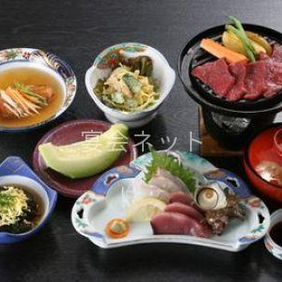 料理 - 島来荘