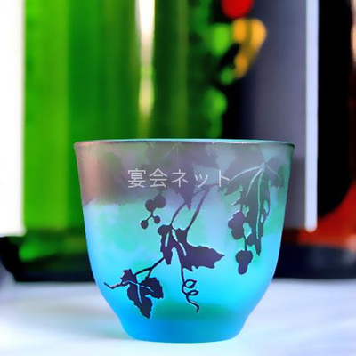 グラスと日本酒-居酒屋