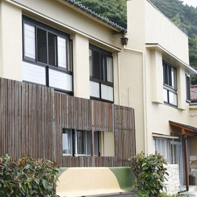 福松荘の外観