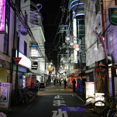 大阪ミナミの夜の街並2
